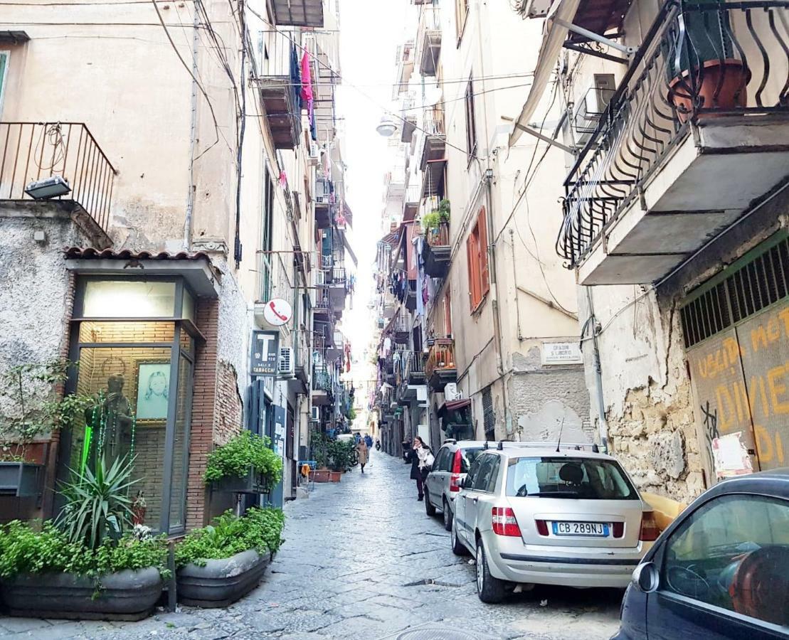 Vecchia Napoli - Spaccanapoli Luaran gambar